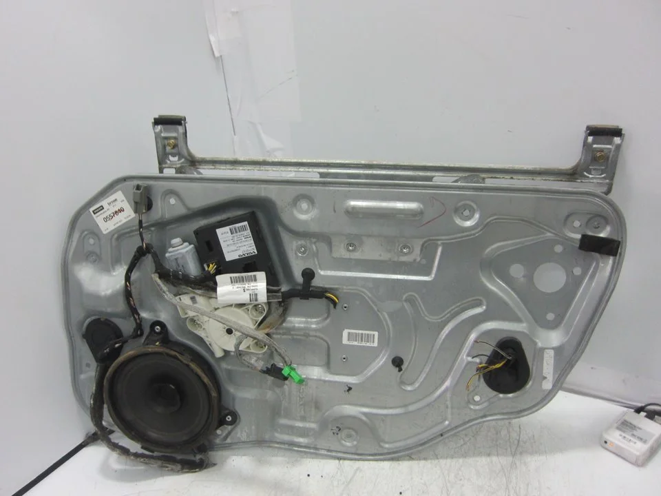 Foto de ELEVALUNAS DELANTERO DERECHO VOLVO S40 BERLINA 2.5 20V Turbo CAT (220 CV / 162 KW) referencia 8679081
