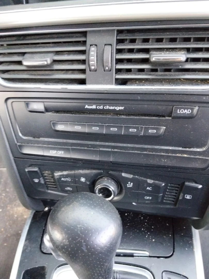 Foto de SISTEMA AUDIO / RADIO CD AUDI A5 COUPE (8T) 1.8 16V TFSI (170 CV / 125 KW)