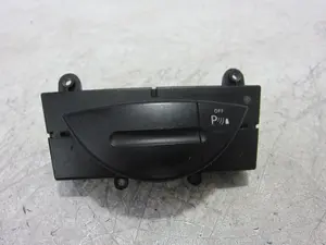 Foto de INTERRUPTOR MERCEDES-BENZ CLS (BM 219) 3.0 CDI CAT (224 CV / 165 KW) referencia 2118216958