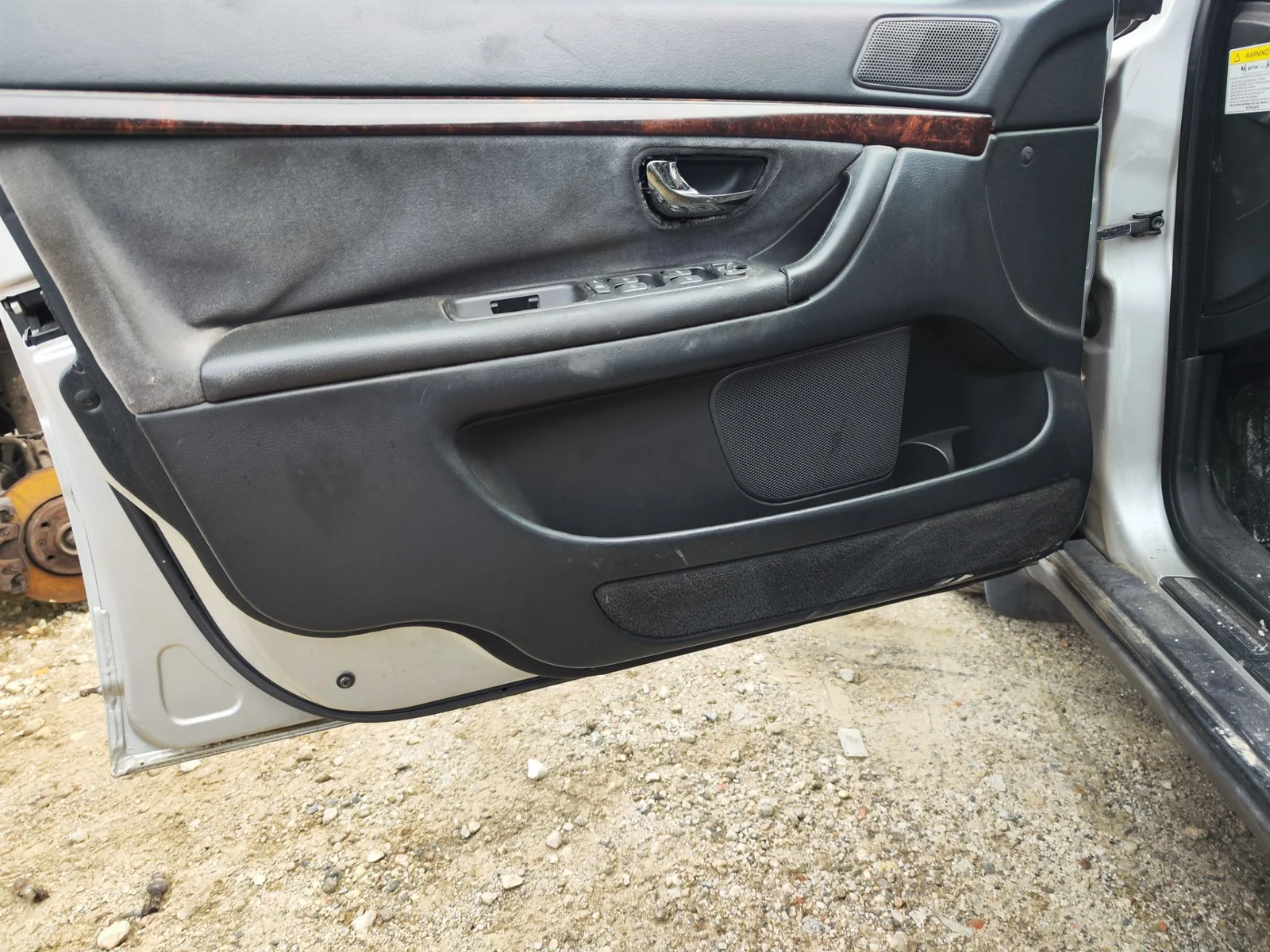 Foto de GUARNECIDO PUERTA DELANTERA IZQUIERDA VOLVO S80 BERLINA 2.4 CAT (170 CV / 125 KW) referencia 39966282