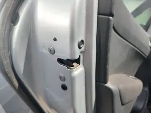 Foto de CERRADURA PUERTA TRASERA IZQUIERDA PEUGEOT 308 SW 2.0 16V HDi FAP CAT (RHR / DW10BTED4) (136 CV / 100 KW) referencia 9800617280 foto 2