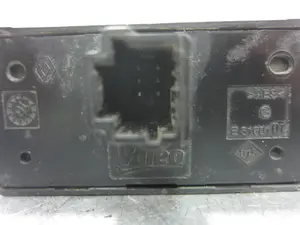 Foto de WARNING NISSAN NV400 FURGON (X62) 2.3 dCi Diesel CAT (125 CV / 92 KW) referencia E3160101 foto 2