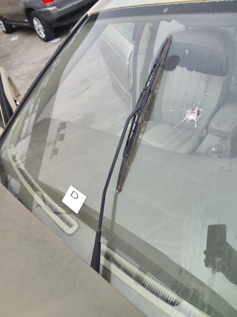 Foto de BRAZO LIMPIA DELANTERO DERECHO JAGUAR X-TYPE 2.1 V6 24V CAT (156 CV / 115 KW)
