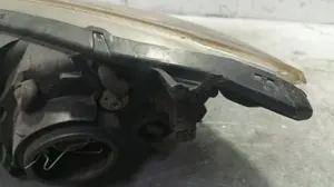 Foto de FARO DERECHO MAZDA 3 BERLINA (BK) 1.6 CD Diesel CAT (109 CV / 80 KW) referencia 083161131 foto 2