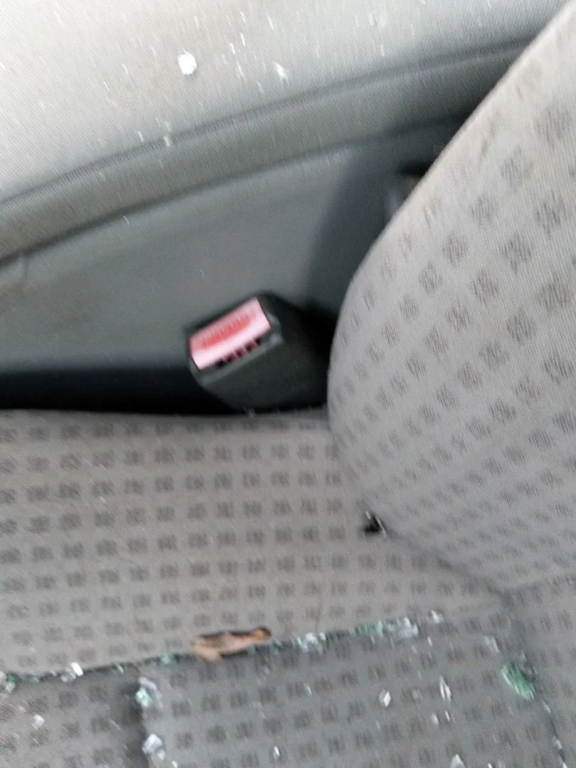 Foto de ENGANCHE CINTURON DELANTERO IZQUIERDO RENAULT LAGUNA II (BG0) 1.9 dCi Diesel CAT (101 CV / 74 KW)