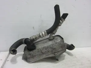 Foto de ENFRIADOR ACEITE MOTOR BMW SERIE 3 BERLINA (E90) 2.0 16V CAT (150 CV / 110 KW) referencia 752106405 foto 3