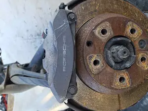 Foto de PINZA DE FRENO TRASERA IZQUIERDA PORSCHE CAYENNE (TIPO 92A) referencia 7P0615423 foto 2