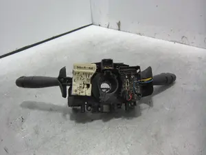 Foto de MANDO MULTIFUNCION RENAULT CLIO II FASE II (B/CB0) 1.2 (58 CV / 43 KW) referencia 8200058670 foto 4