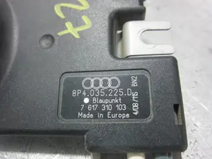Foto de AMPLIFICADOR DE ANTENA AUDI A3 SPORTBACK (8PA) 1.9 TDI (105 CV / 77 KW) referencia 8P4035225D foto 4