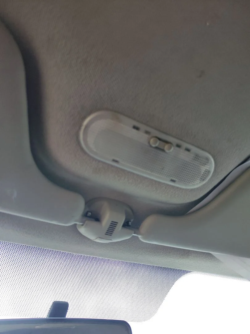 Foto de LUZ INTERIOR RENAULT CLIO III 1.5 dCi Diesel FAP (75 CV / 55 KW)