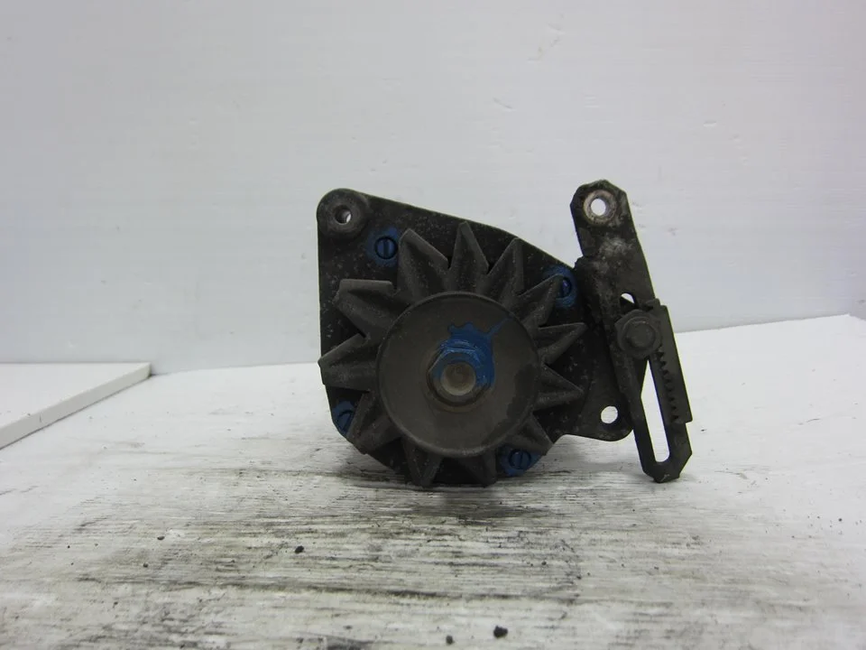 Foto de ALTERNADOR VOLKSWAGEN GOLF II (191/193) referencia 2541434