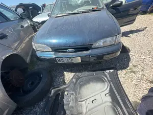 Foto de PARAGOLPES DELANTERO FORD MONDEO FD BERL./TURNIER 1.8 16V CAT (116 CV / 85 KW)