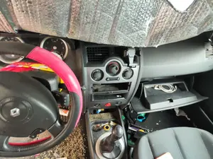 Foto de CALEFACCION ENTERA NORMAL RENAULT MEGANE II BERLINA 5P 1.6 CAT (113 CV / 83 KW)