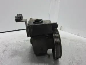 Foto de BOMBA DIRECCION PEUGEOT 206 1.4 16V CAT (KFU / ET3J4) (88 CV / 65 KW) referencia 9637058480 foto 2