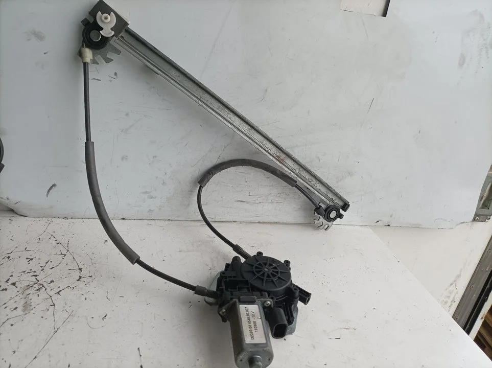 Foto de ELEVALUNAS DELANTERO IZQUIERDO RENAULT CLIO II FASE II (B/CB0) referencia D239904454500007