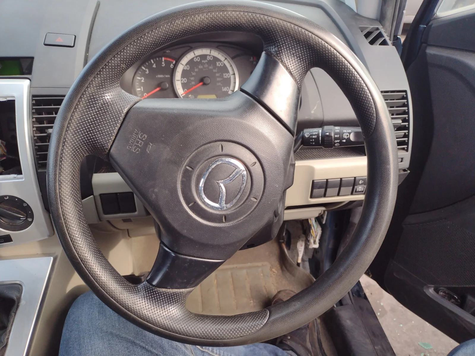 Foto de VOLANTE MAZDA 5 BERLINA (CR) 2.0 Diesel CAT (143 CV / 105 KW) referencia 05103129