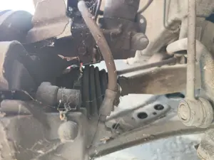 Foto de BRAZO SUSPENSION DELANTERO DERECHO VOLKSWAGEN POLO IV (9N1) 1.4 16V (75 CV / 55 KW)