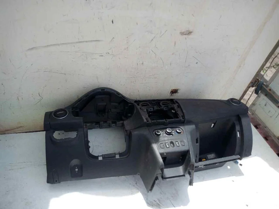 Foto de SALPICADERO DACIA LOGAN II 1.5 dCi Diesel FAP CAT (90 CV / 66 KW)