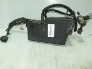 Foto de CAJA RELES / FUSIBLES FORD FOCUS II (1.6 (90 CV / 66 KW) diesel) referencia 8M5T14K733 foto 4