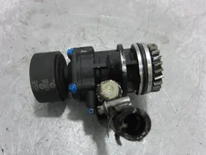 Foto de BOMBA DIRECCION VOLKSWAGEN TOUAREG (7LA) referencia 7H0422153A foto 5