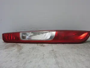 Foto de PILOTO TRASERO IZQUIERDO FORD FOCUS BERLINA (CAP) 1.6 16V CAT (101 CV / 74 KW) referencia 4M5113405A