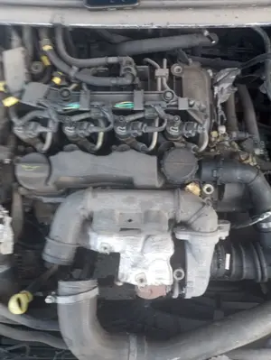 Foto de MOTOR COMPLETO FORD FOCUS BERLINA (CAP) 1.6 TDCi CAT (109 CV / 80 KW) referencia G8DA foto 3