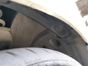Foto de PASO RUEDA DELANTERO DERECHO RENAULT KANGOO I (F/KC0) 1.9 dCi Diesel CAT (84 CV / 62 KW)