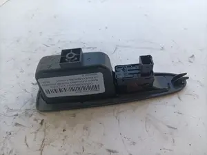 Foto de MANDO ELEVALUNAS TRASERO IZQUIERDO CITROEN C4 BERLINA 2.0 16V CAT (RFN / EW10J4) (136 CV / 100 KW) referencia 9650912777 foto 2