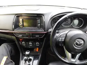 Foto de SALPICADERO MAZDA 6 BERLINA (GJ) 2.2 Turbodiesel CAT (175 CV / 129 KW) foto 2