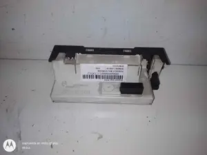 Foto de PANTALLA MULTIFUNCION RENAULT CLIO III referencia 8200755144 foto 3