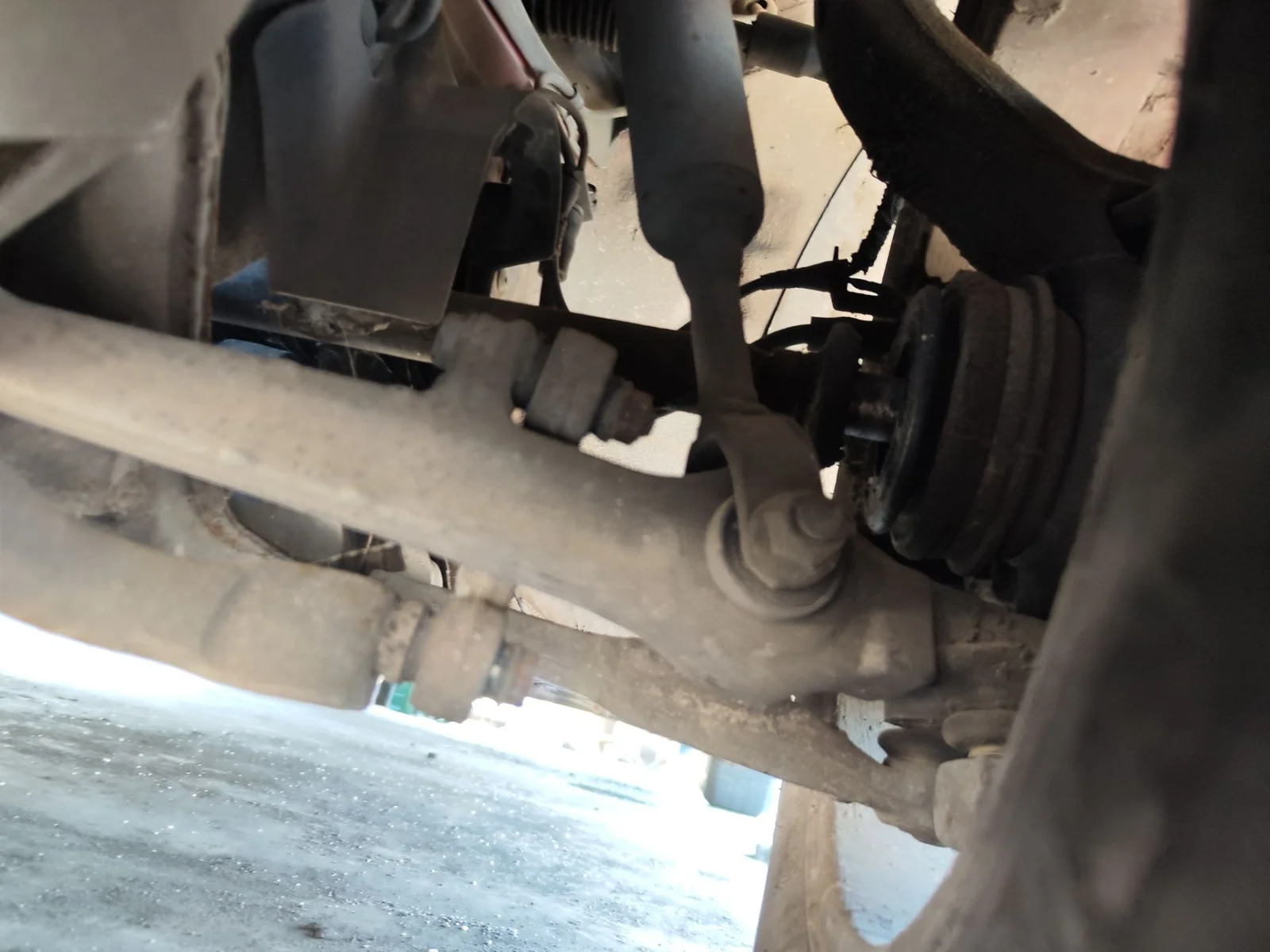 Foto de TRANSMISION DELANTERA IZQUIERDA VOLKSWAGEN PASSAT BERLINA (3B2) 1.9 TDI (116 CV / 85 KW) referencia 8D0407271EK
