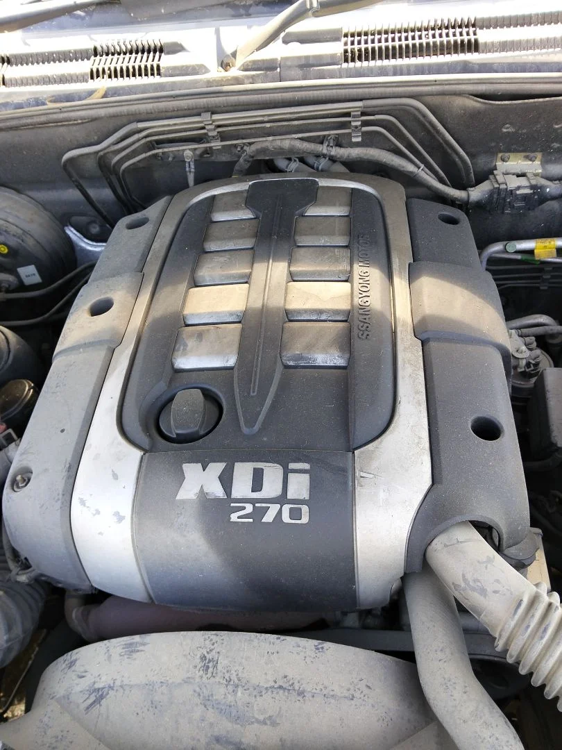 Foto de TAPA MOTOR SSANGYONG REXTON 2.7 Turbodiesel CAT (160 CV / 118 KW)