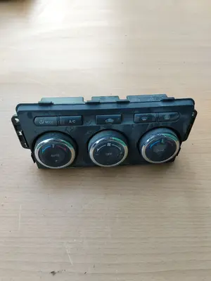 Foto de MANDO CALEFACCION / AIRE ACONDICIONADO MAZDA 6 BERLINA (GH) 2.2 Turbodiesel CAT (163 CV / 120 KW) referencia 00217EA128 foto 1