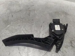 Foto de POTENCIOMETRO PEDAL OPEL ASTRA J BERLINA 5P 1.7 16V CDTI (110 CV / 81 KW) referencia 13252702 foto 3