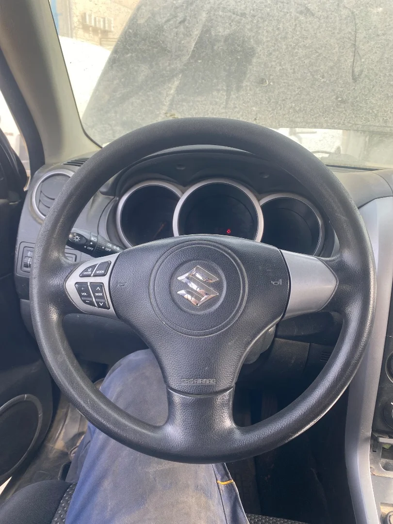 Foto de VOLANTE SUZUKI GRAND VITARA (JB/JT) 2.0 16V CAT (140 CV / 103 KW) referencia 48110-76K11-BWJ