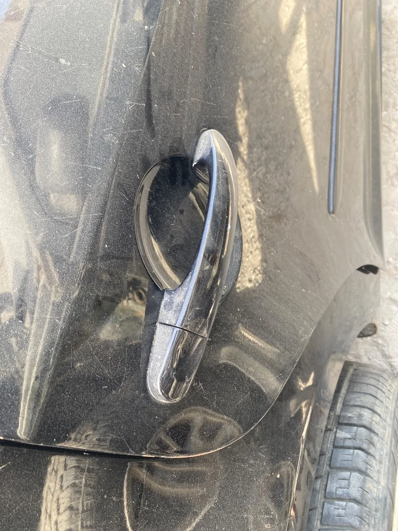 Foto de MANETA EXTERIOR TRASERA DERECHA VOLKSWAGEN TOURAN (1T3) 1.6 TDI DPF (105 CV / 77 KW) referencia 7H0837205D GRU