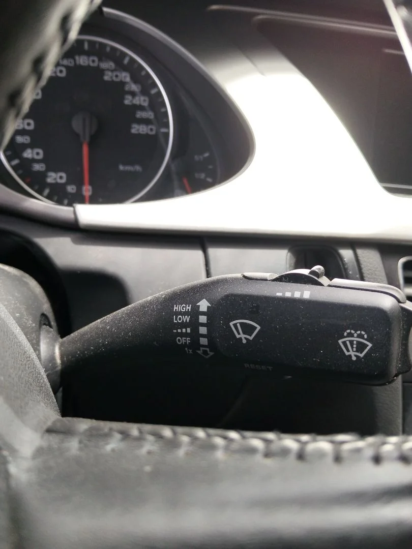 Foto de MANDO MULTIFUNCION AUDI A4 BERLINA (8K2) 2.0 16V TDI (143 CV / 105 KW)