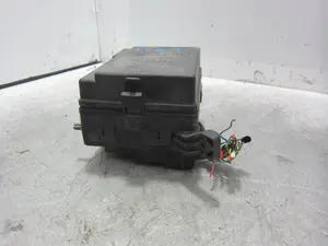 Foto de CAJA RELES / FUSIBLES KIA CERATO (LD) 1.6 CAT (105 CV / 77 KW) referencia 919552F192 foto 4