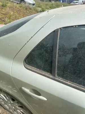 Foto de LUNA CUSTODIA TRASERA DERECHA RENAULT LAGUNA II (BG0) 2.0  (135 CV / 99 KW)