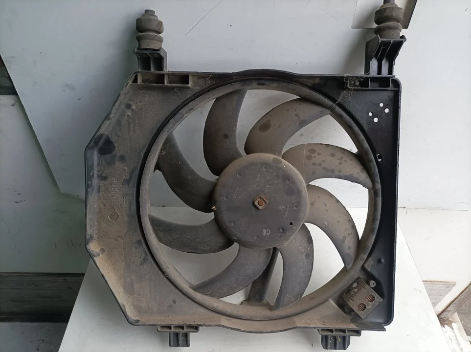 Foto de ELECTROVENTILADOR FORD FIESTA BERLINA (DX) 1.8 Diesel CAT (60 CV / 44 KW) referencia 96FB8146BH