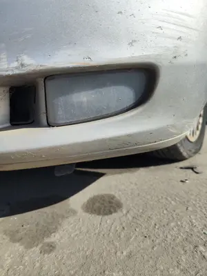 Foto de FARO ANTINIEBLA IZQUIERDO VOLVO S40 BERLINA 1.9 Diesel CAT (116 CV / 85 KW)