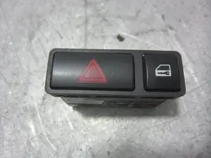 Foto de WARNING BMW SERIE 3 BERLINA (E46) 3.0 24V Turbodiesel CAT (184 CV / 135 KW) referencia 61318368920