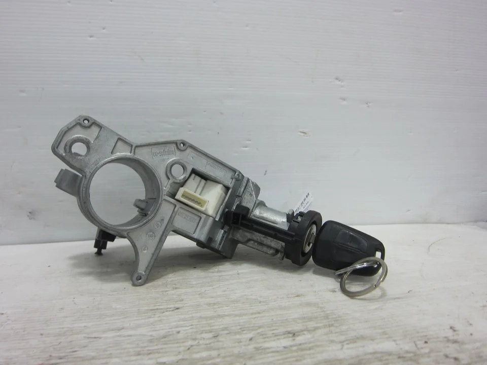 Foto de CONMUTADOR DE ARRANQUE OPEL ASTRA H BERLINA 1.4 16V (90 CV / 66 KW) referencia 2421430