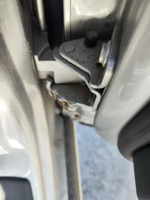 Foto de RETENEDOR PUERTA AUDI A4 AVANT (8E) 3.0 V6 24V TDI (233 CV / 171 KW)