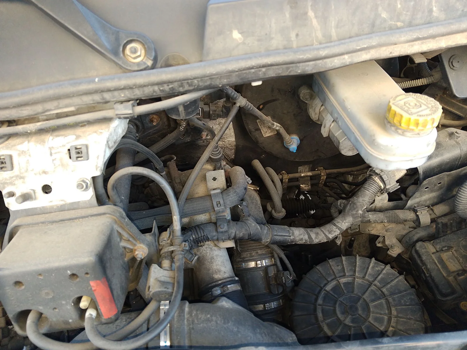 Foto de CAJA PRECALENTAMIENTO FIAT DUCATO 3 MAXI FURGÓN TS 35 (295) 2.3 JTD CAT (131 CV / 96 KW)