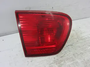 Foto de PILOTO TRASERO IZQUIERDO INTERIOR SEAT IBIZA (6K1) 1.9 SDI (68 CV / 50 KW) referencia 00898