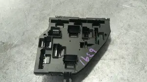 Foto de CAJA RELES / FUSIBLES BMW SERIE 5 TOURING (F11) 2.0 Turbodiesel (218 CV / 160 KW) referencia 926492301 foto 2