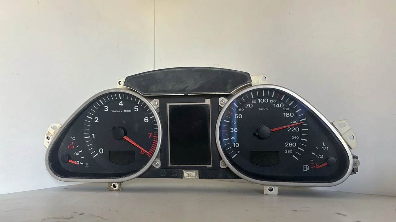 Foto de CUADRO INSTRUMENTOS AUDI A6 ALLROAD QUATTRO (4FH) referencia 5550007301