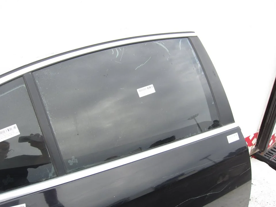 Foto de LUNA TRASERA DERECHA VOLKSWAGEN PASSAT BERLINA (3C2) 2.0 TDI (140 CV / 103 KW)