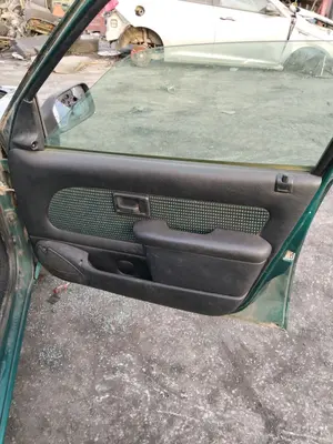 Foto de GUARNECIDO PUERTA DELANTERA DERECHA PEUGEOT 106 (S2) 1.1  (60 CV / 44 KW)